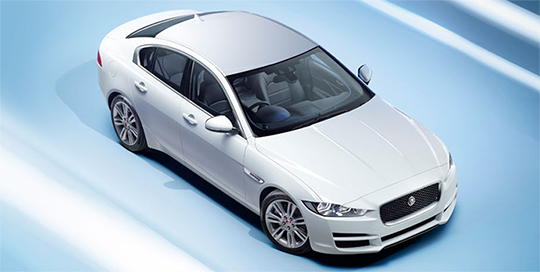 THE NEW JAGUAR XE FIRST EDITIONy400z